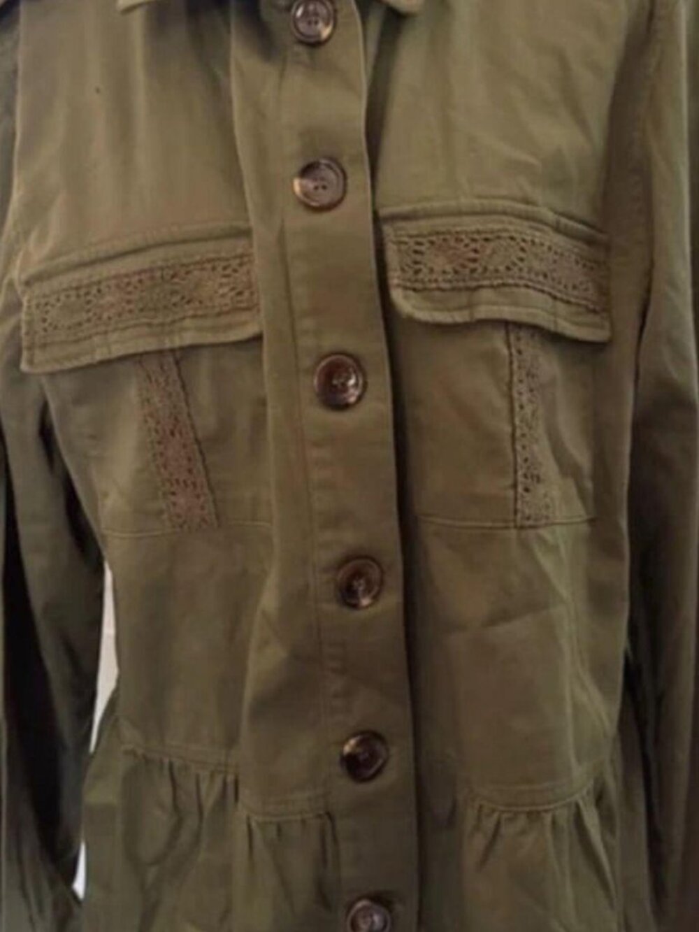 Women’s SHIRT olive green with button-front closure